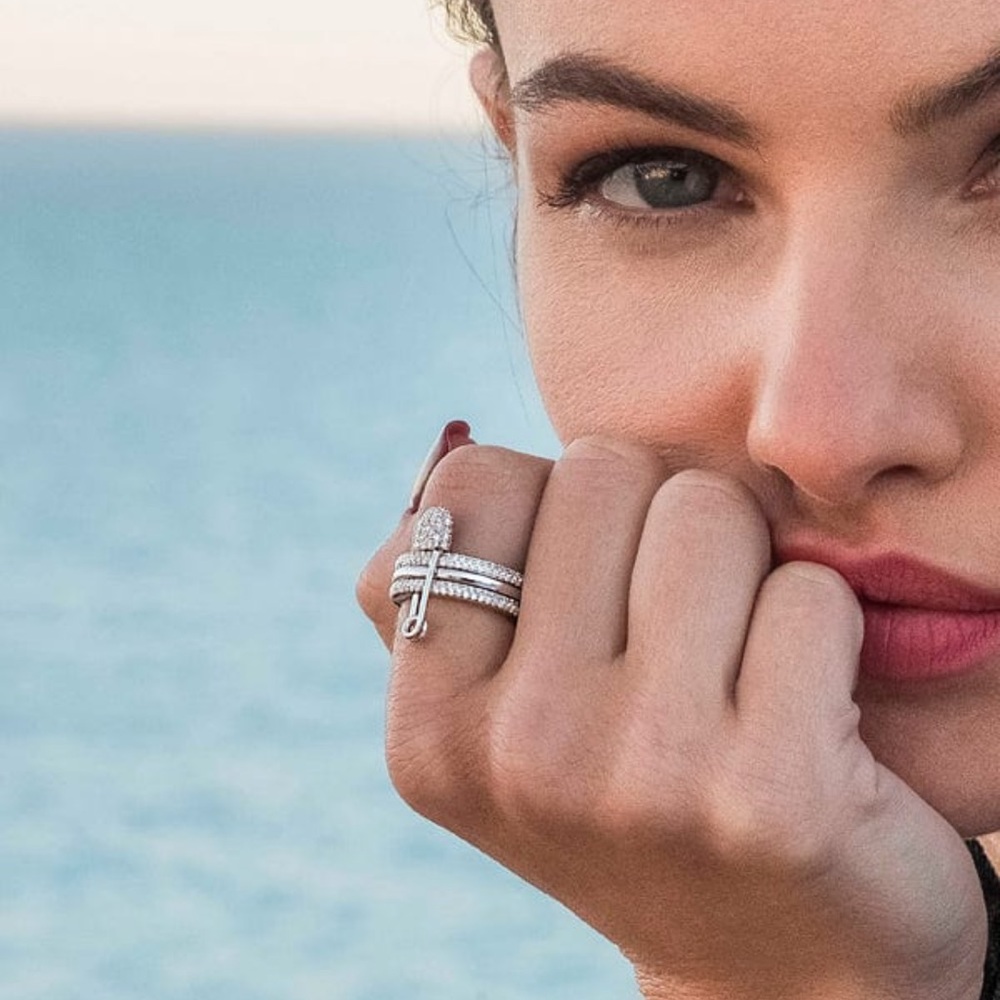 APM Monaco Baby XL Safety Pin Ring